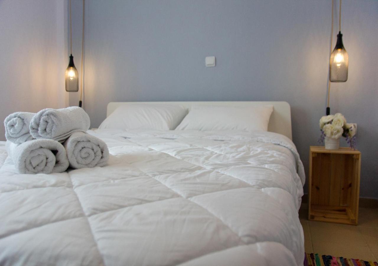 Beachfront Stylish Maisonette In 이에리소스 외부 사진